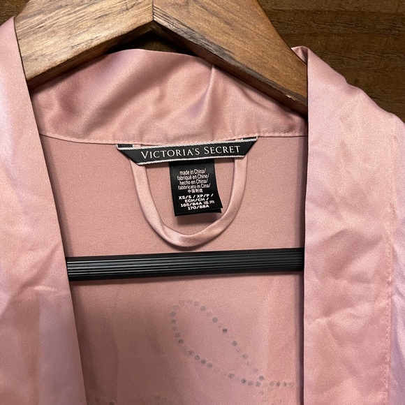 Victoria Secret Robe - Picture 4 of 4